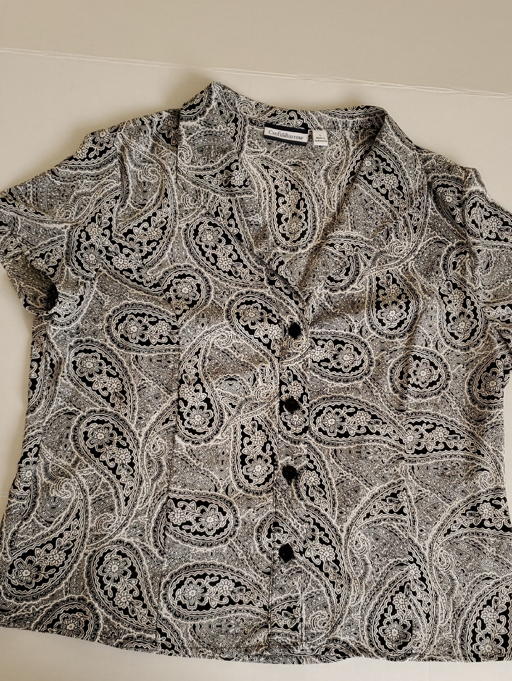 Croft & Barrow Black and White Paisley Button-Down Top - Large